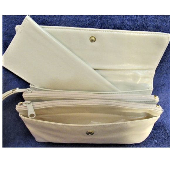 AVON 4-in1 wallet by ARTEL: 2 zip-close purses + bill wallet + checkbook wallet - Picture 1 of 5
